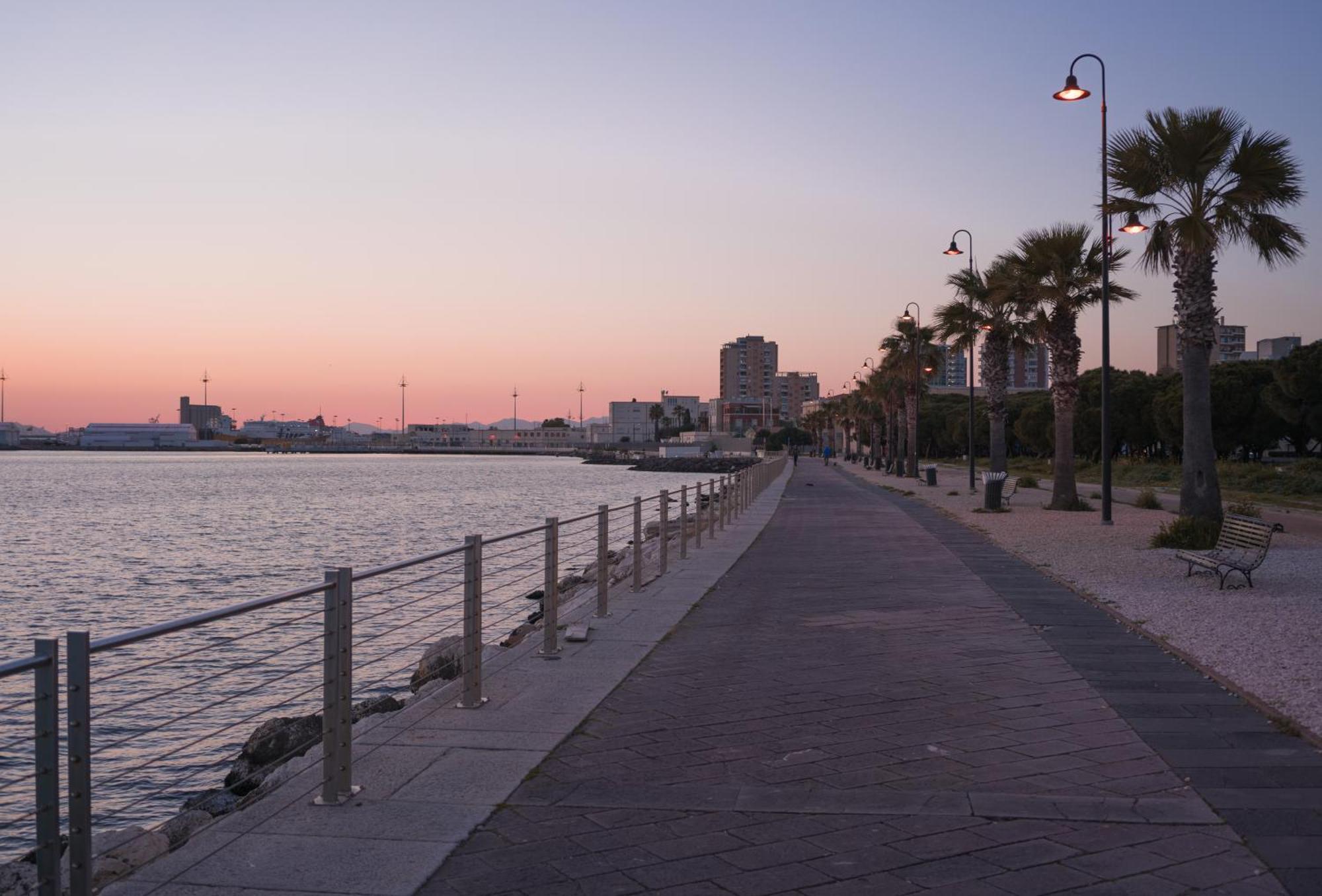 Perle Gemelle In Marina Lägenhet Cagliari Exteriör bild